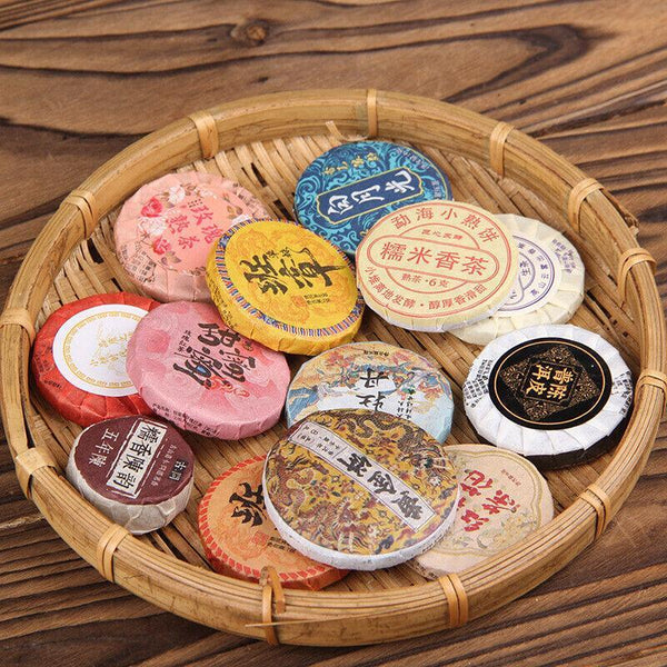 Glutinous Rice Fragrance Yunnan Pu'er Tea Cake: Selection of Raw and Mature Tea
