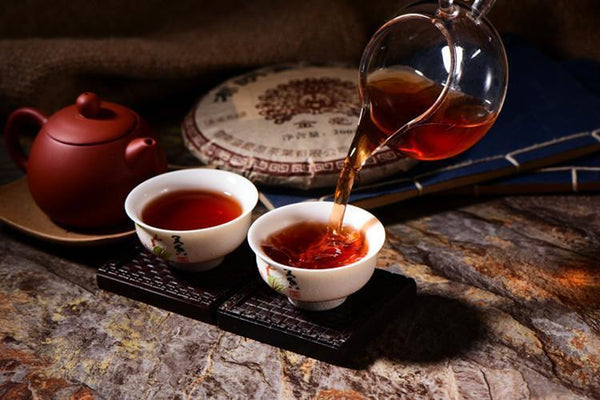 Yunnan Pu-erh Tee Pu'er Reifer Tee Jinmao Gong Kuchen Brown Tree Old Tea Kuchen