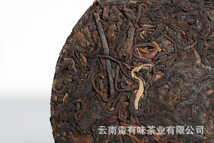 Yunnan Pu'er Tea Big Tree Old Tree Tea 100g Brown Ripe Cake (Chong)