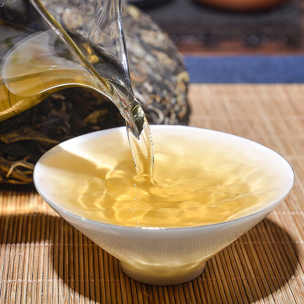 Yunnan Pu-erh Tea Cake Yiwu Ancient Tree Cha Tea  Green Tea Health Care 357g