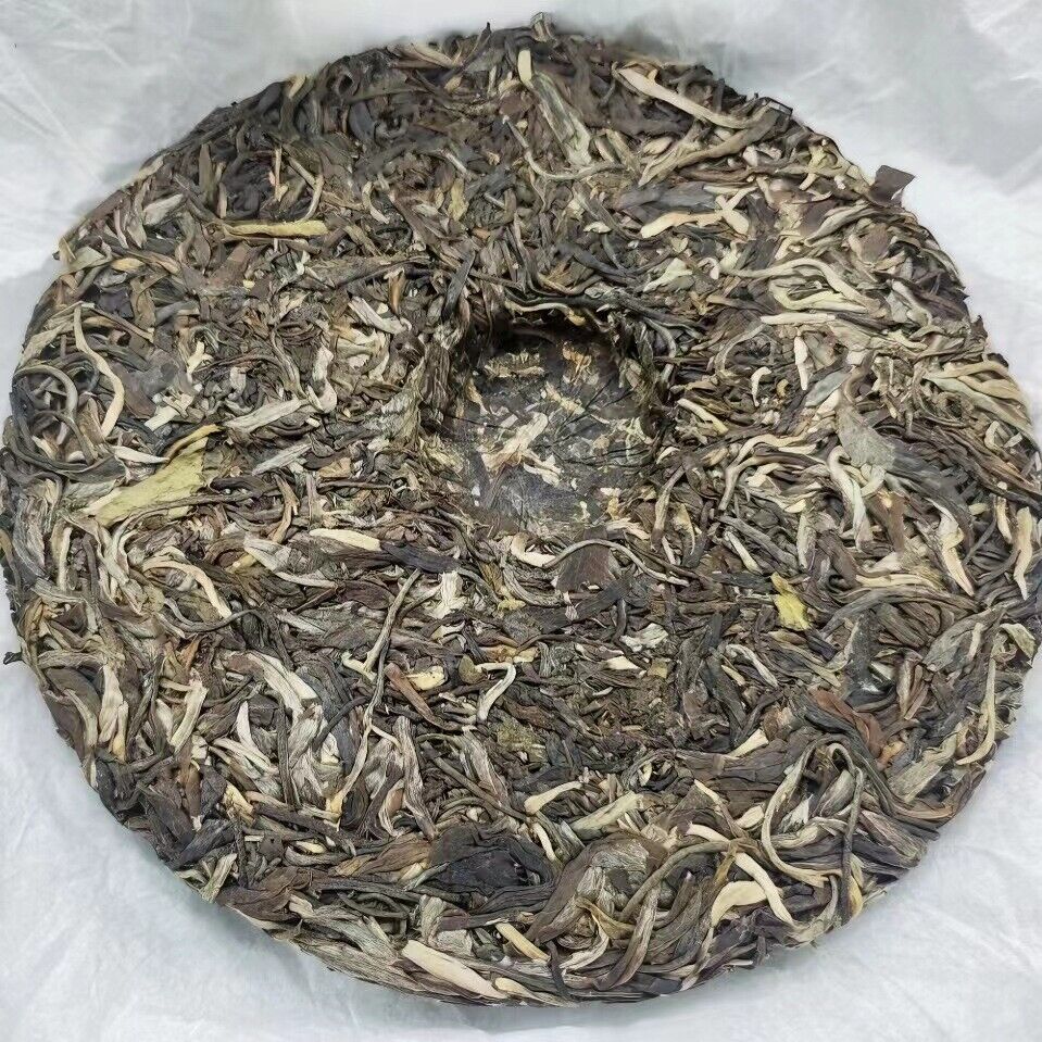 Yunnan Tea Yiwu High Pole Pu'er Tea Raw Tea 357g Cake Tea Secondary image