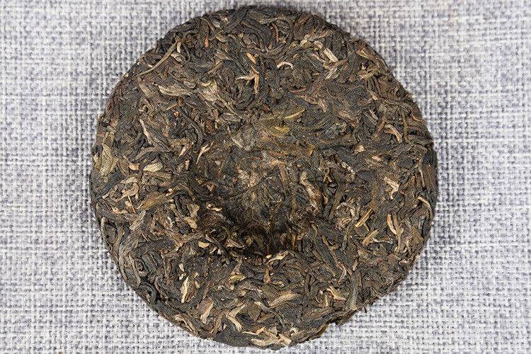 Yunnan Pu'er Tea Early Spring Raw Tea 100g Cake Tea Icelandic Raw Cake Tea