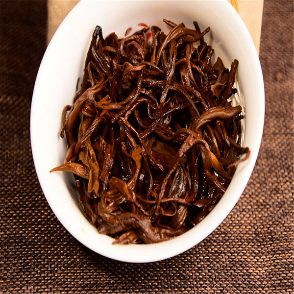 Dianhong Tee  Ancient Old Tree Yunnan Dian Hong Golden Buds Brick Black Tea 250g