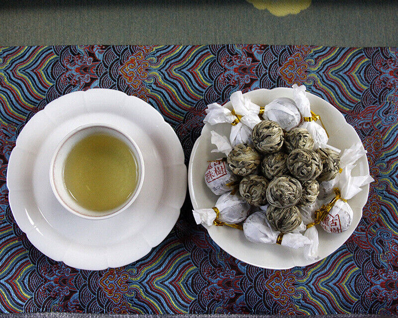Yunnan white tea Jinggu Bai Hao Yinzhen Longzhu single bud moonlight white bud