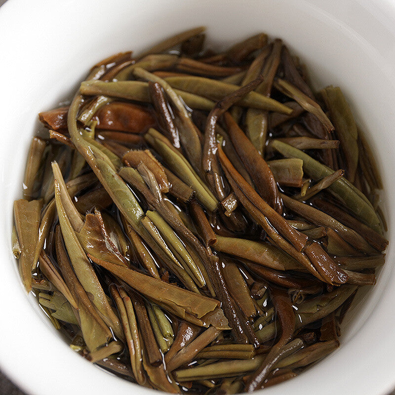 Yunnan Small Cake Moonlight White Old White Tea 100g Baihao Silver Needle Tea
