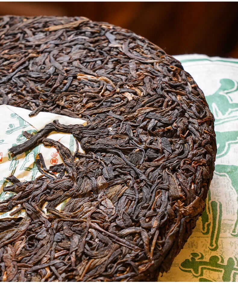 357g Puerh Raw Tea Cake Menghai Raw Tea Cake Yunnan Pu'er Tea