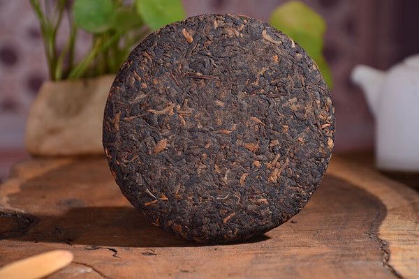 High Quality Puerh Ripe Tea Cake Golden Bud Tea Cake 100g