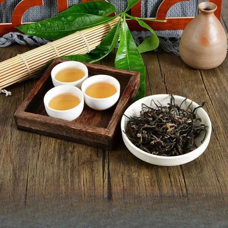 Wild-Harvested Premium Grade Yunnan old Banzhang Icelandic raw tea Pu'er tea500g Main image