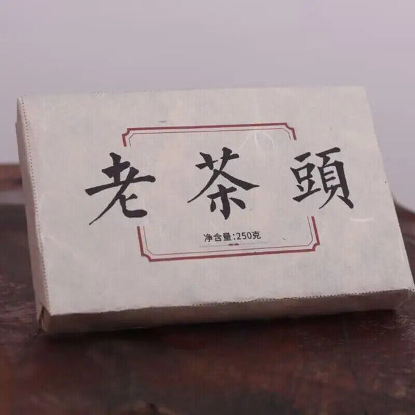 Old Laochatou Yunnan Pu'er Compressed Tea Bulang Mountain 250g Puer Tea Brick
