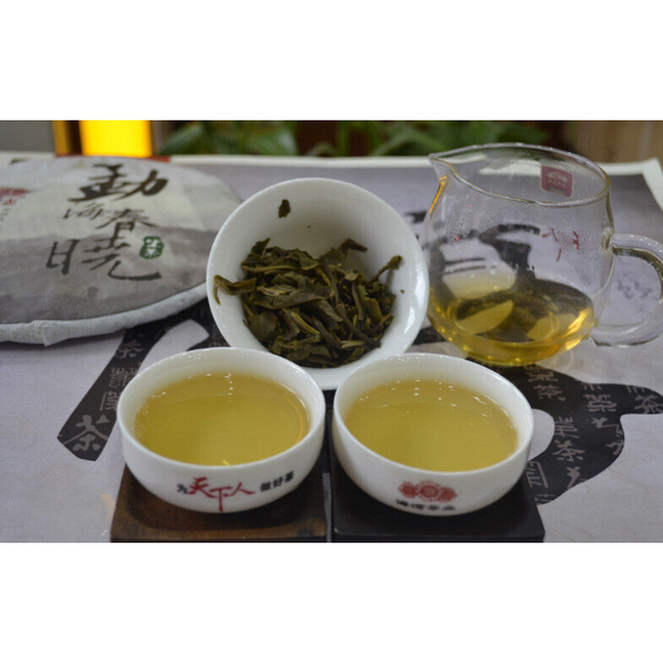 Menghai Chun Xiao * HAIWAN 357g Puer Old Comrade Pu-erh Tea Cake