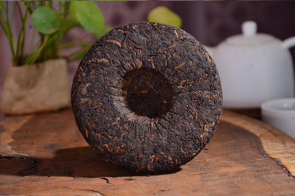 High Quality Puerh Ripe Tea Cake Golden Bud Tea Cake 100g