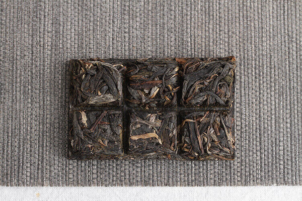 50g Yunnan Pu'er Tea Xigui Prince Large Old Tree Pu'er Raw Tea Brick Aged Pu'er