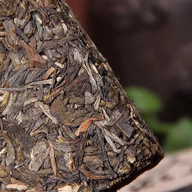 Haiwan Sheng Puer Tea Made Good Tea For Everyone,2017Old Comrade Raw Pu Erh 250g