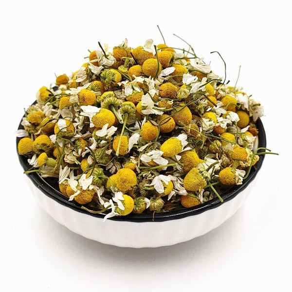 Chamomile new chamomile dried flowers chamomile petals froth flowers crushed