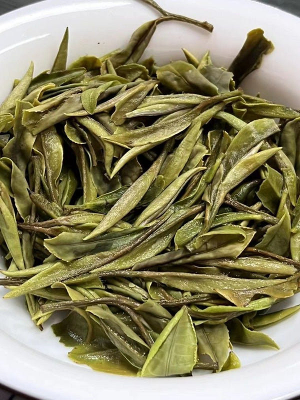 White Peony Fujian White Tea Cake Old Tree Tea Leaves New Tea 300g