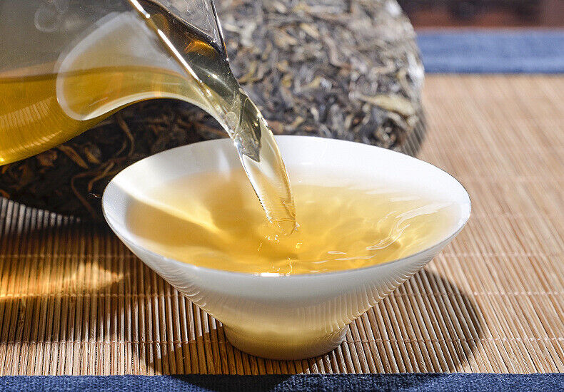 Yunnan Pu'er Raw Tea Cake 357g Pu'er Tea Cake Healthy Drink
