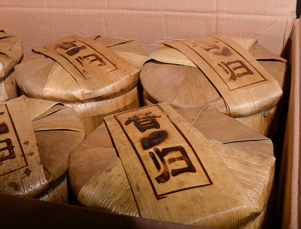 Yunnan Pu'er Tea Raw Tea Cake 357g Ancient Tree Tea Raw Tea Healthy Drink
