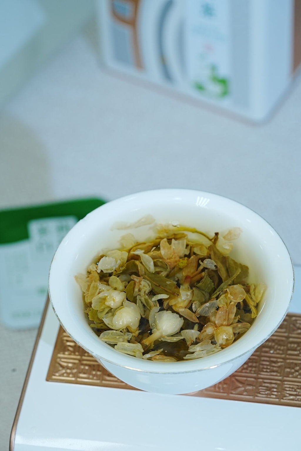 Floral Fruity Aroma Aged White Tea Gift Box Natural Fuding Jasmine White Tea