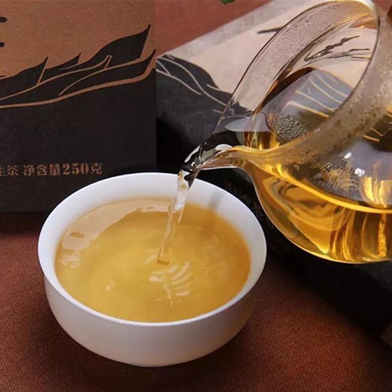 Haiwan Sheng Puer Tea Made Good Tea For Everyone,2017Old Comrade Raw Pu Erh 250g Main image