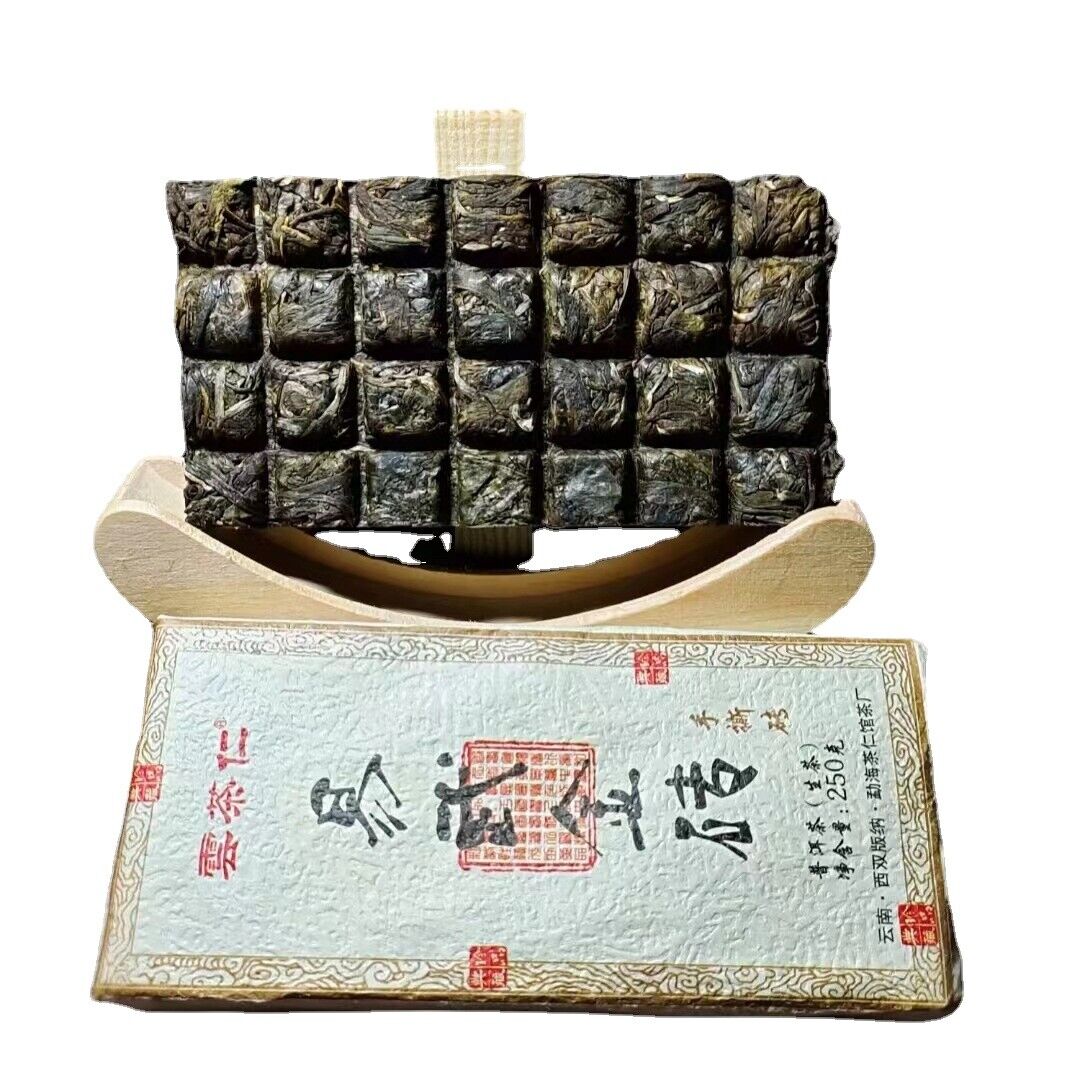 Yunnan Tea Yiwu Gold Brick Puerh Tea Raw Tea 250g Brick Tea Secondary image