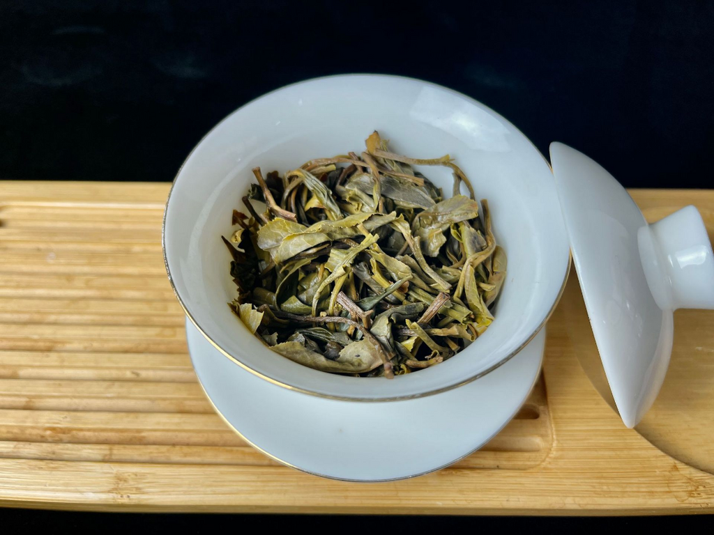 357g Yunnan Pu'er Raw Tea Cake Baiying Mountain Ancient Pure Material Raw Tea