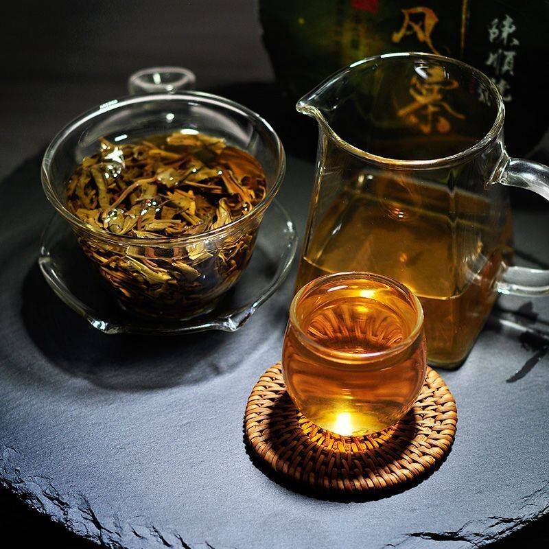 Scrape Wind Walled Puerh Raw Tea Yiwu Tea District Seven Son Cake Tea 357g Cake