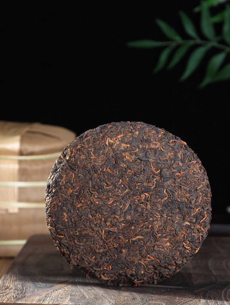 Yunnan Pu'er Tea Leaves Yiwu Golden Bud 357g Ripe Tea Cake