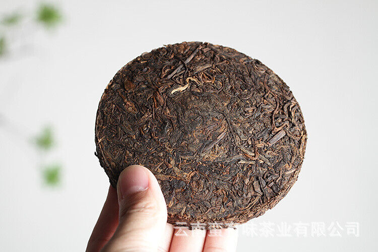Yunnan Pu'er Tea Big Tree Old Tree Tea 100g Brown Ripe Cake (Chong)