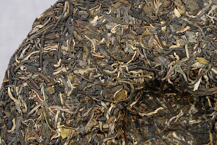 Pu'er Tea Spring Tea Ancient Tree Tea Yunnan Seven Seed Cake Tea 357g