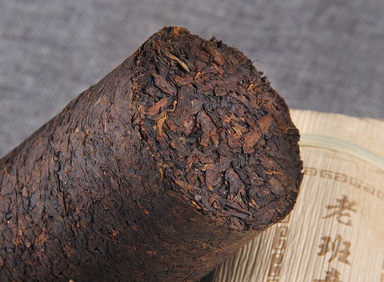 500g Aged Old Banzhang Ancient Tree Tea Leaves Yunnan Pu'er Ripe Tea Column