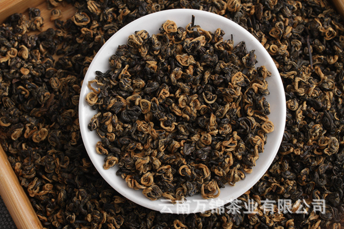 500g Yunnan Fengqing early spring Yunnan black tea honey fragrance red conch