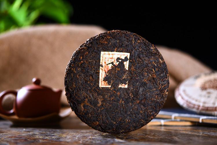 Yunnan Pu'er Ripe Tea Jinmao Gong Pu-Erh Tea Cake Brown Tree Ancient Black Tea