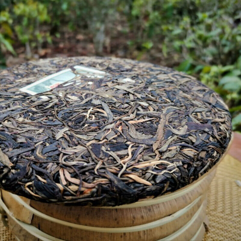357g Gaoligong Mountain Pu'er Tea Green Tea Organic Slimming Aged Old Tea Cake