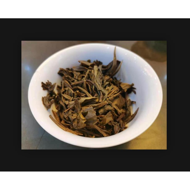 Mengku Rong's 400g Mengku Old Tree Green Cake Pu'er Tea Puer Aged