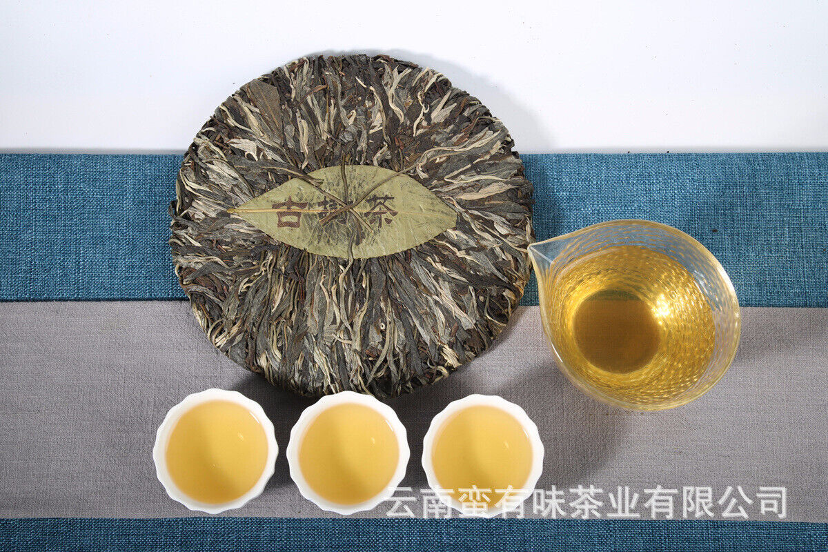 357g Yunnan Pu'er tea leaves Menghai Da Shu tea Putzi tea cake Pu'er raw tea