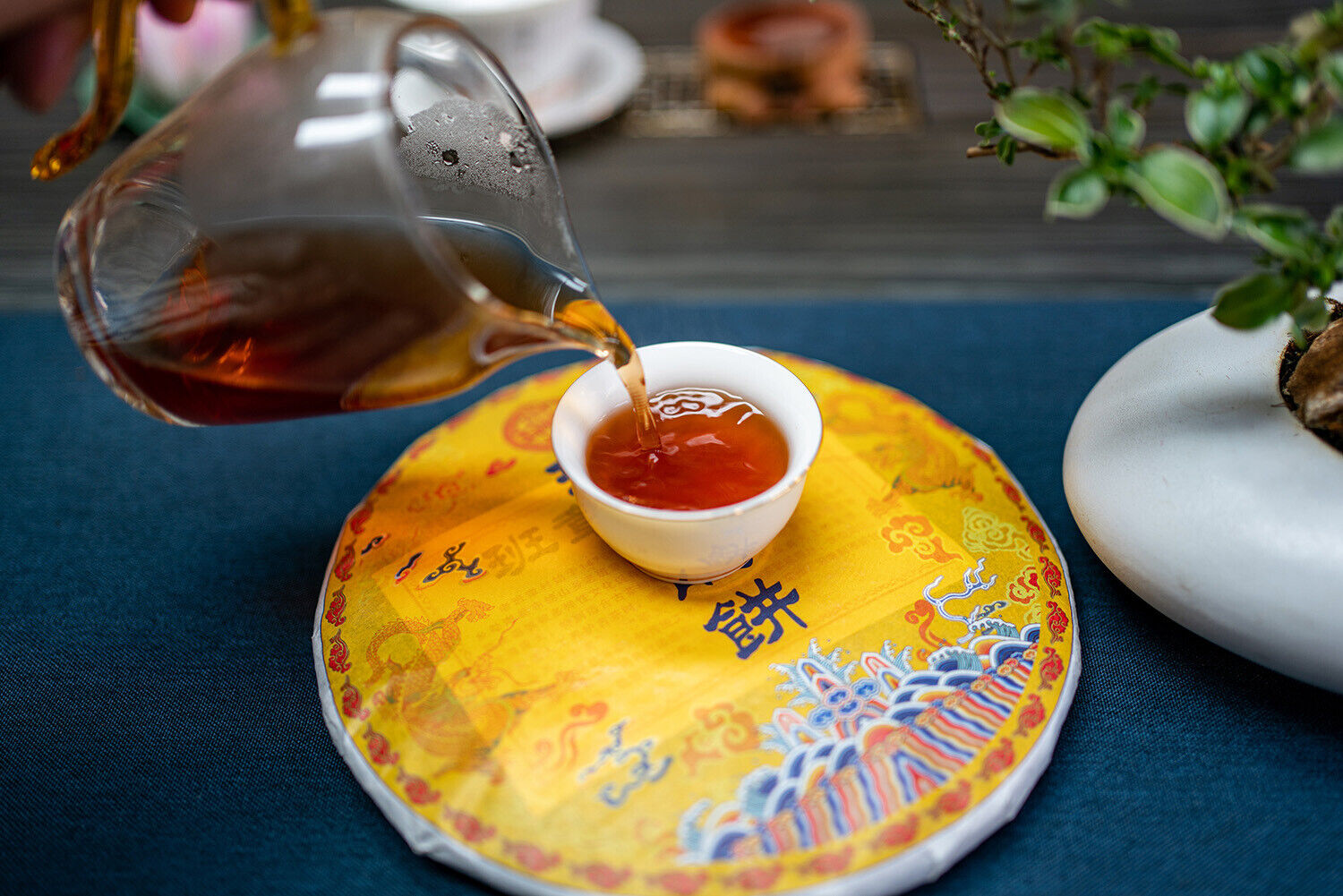 357g Banzhang Dragon Cake Tea Pu-erh Ripe Tea Yunnan Ripe Seven Seed Cake Tea
