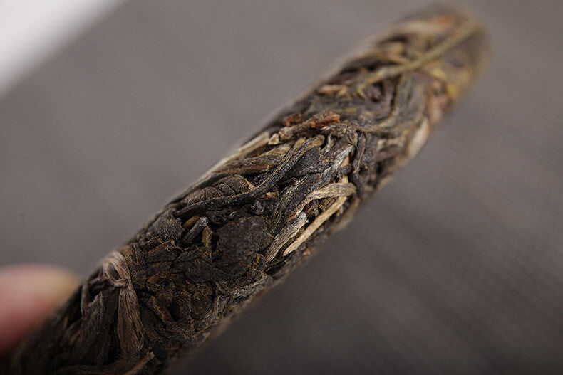 Yunnan Puerh Tea 100g Small Iceland Puerh Raw Tea Large Old Tree Tea Cake