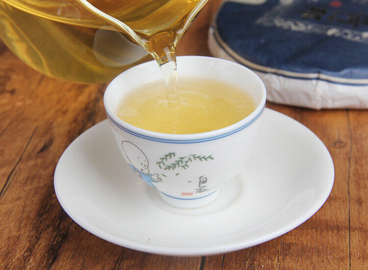 200g Tea Cake Yunnan Pu'er Raw Tea Cake