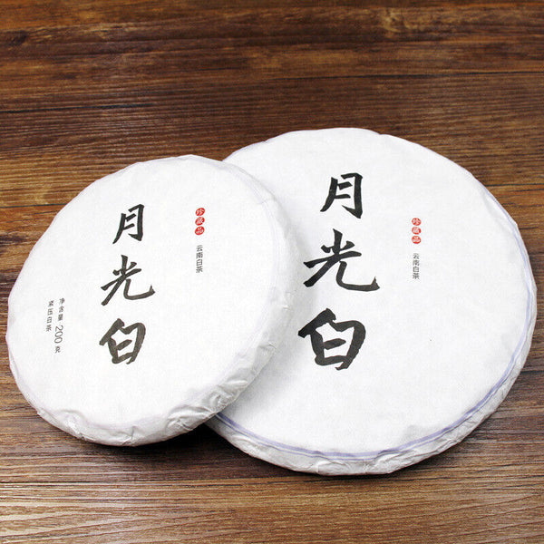 Yunnan Aged Pu'er Green Tea Healthy Drink 200g Moonlight White Pu-Erh Tea Cake