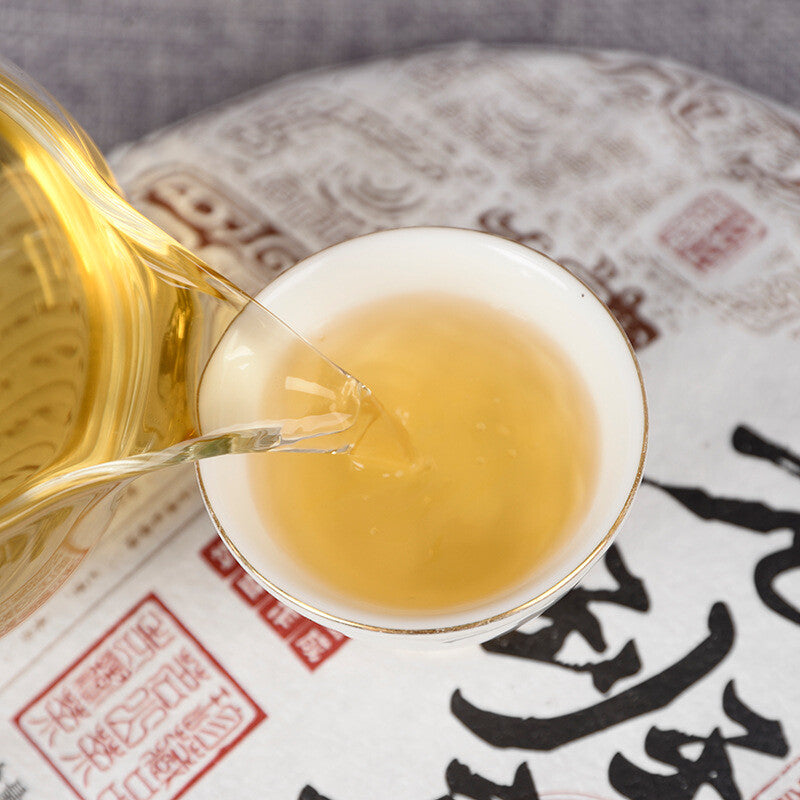 357g Ancient Tree Tea LaoBanZhang Tea Cake Pu'er Tea  Spring Tea Qizi Cake Tea
