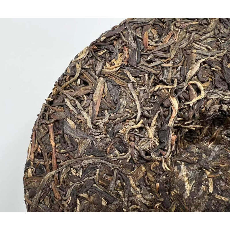 Ba Wang Qing Bin (Overlord Green Cake) 357g Health Pu-erh Tea