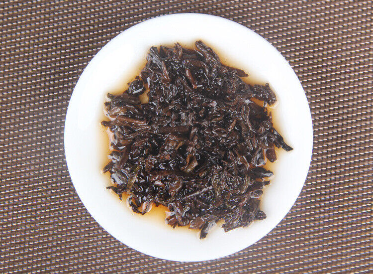 357g Yunnan Pu'er Ripe Tea Cake 云南普洱熟茶西双版纳茶区年春茶357g御贡金饼 普洱熟茶
