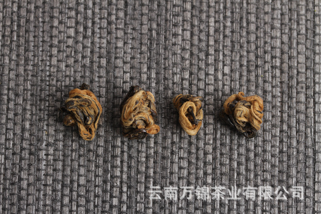 500g Yunnan Fengqing early spring Yunnan black tea honey fragrance red conch
