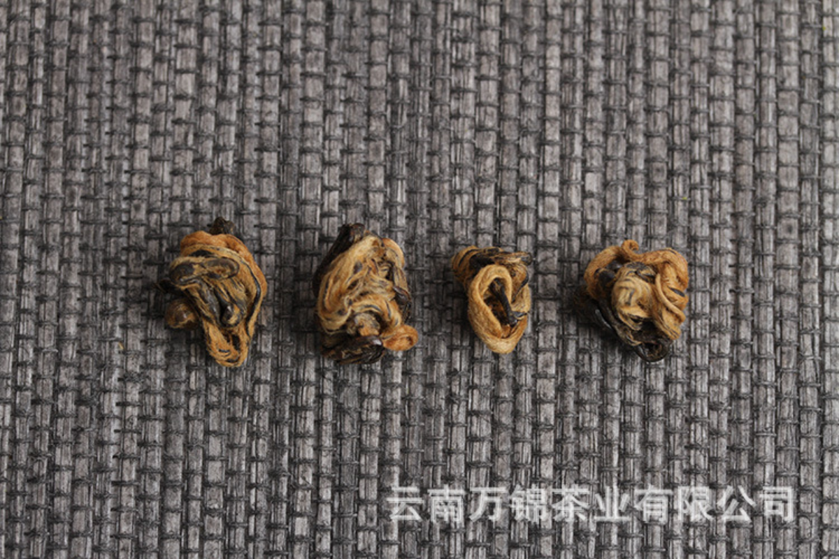 500g Yunnan Fengqing early spring Yunnan black tea honey fragrance red conch