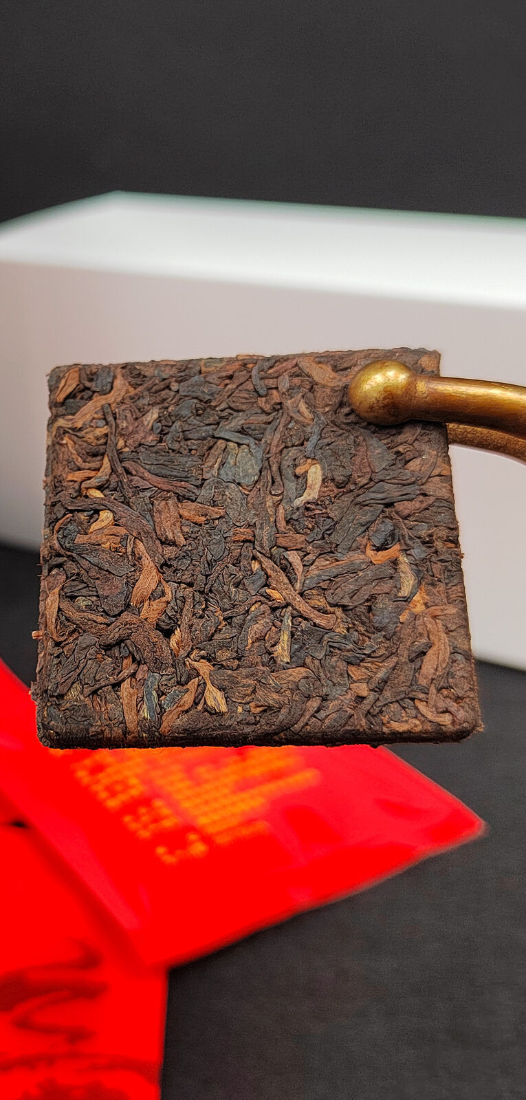250g Pu'er Thin Sliced Tea Iceland Banzhang Yiwu Square Brick Tea White Pu'er