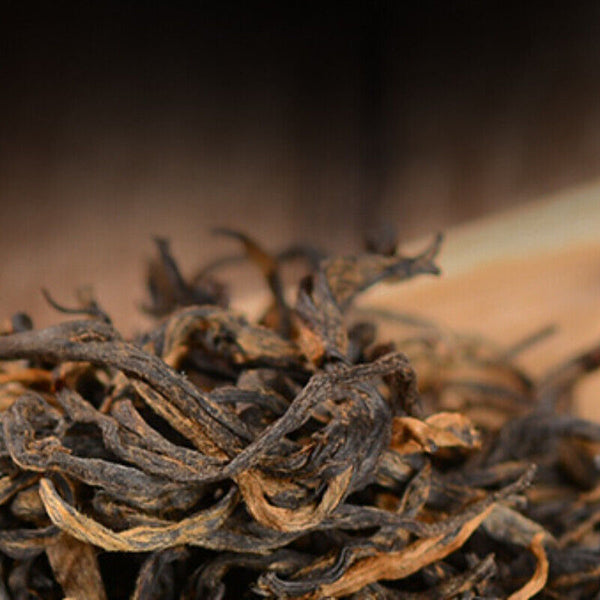 Yunnan Goldene Knospen Loses Blatt Eisen Dose Schwarzer Tee Dian Hong Tee 250g