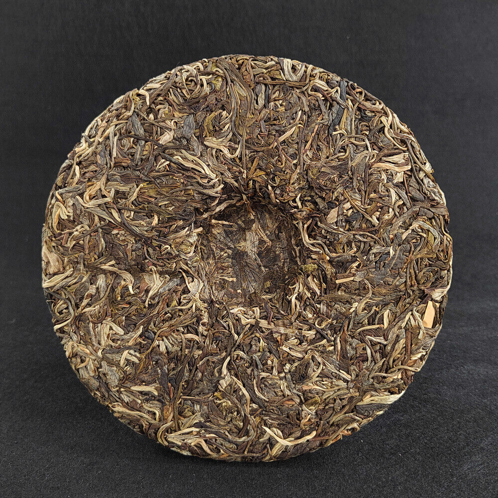 YIWU Tea Cake Pu'er Tea 357g Yunnan Tea Cake 普洱茶 357克云南茶饼 易武茶饼