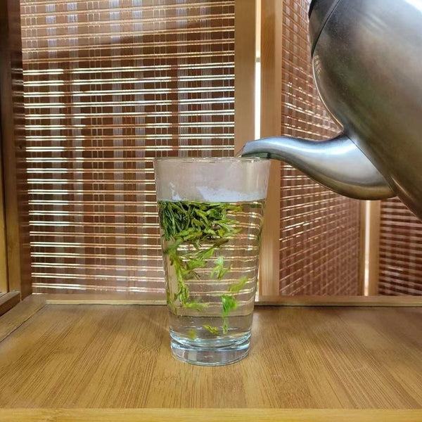 2025 West Lake Longjing First Flush 50g Natural Green Tea Fresh Spring Harvest