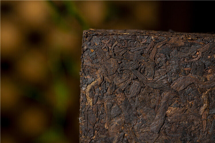 250g Yunnan Pu'er Tea Brick Brown Mountain Arbor Menghai Big Leaf Spring Tea