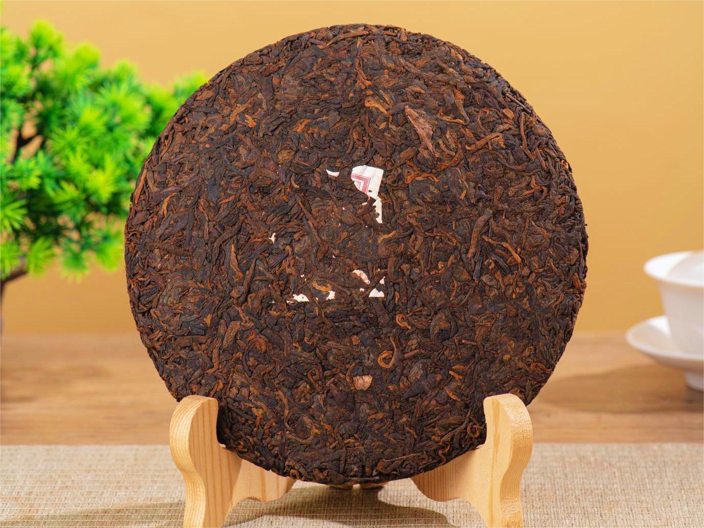 357g Organic Puerh Ripe Tea Yunnan Menghai Tea Cake Healthy Drink Secondary image